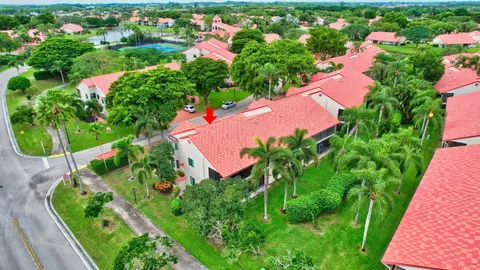 7677 Lexington Club Blvd #D, Delray Beach, FL 33446