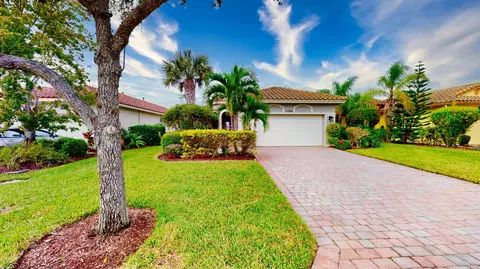 11369 SW Mountain Ash Cir, Port Saint Lucie, FL 34987