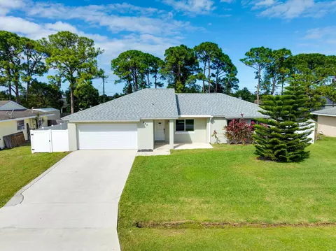 943 SW John Maccormack, Port Saint Lucie, FL 34953