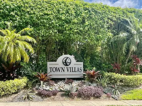 18940 Stewart Cir #4, Boca Raton, FL 33496