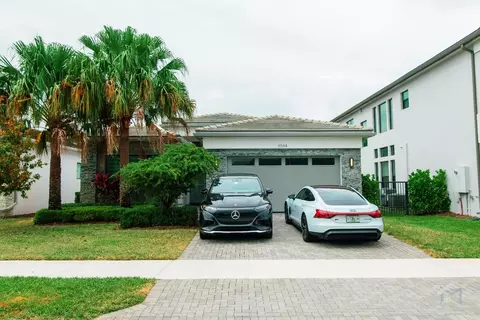 8544 Apple Fls, Boca Raton, FL 33496