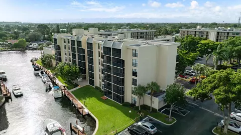 17 Royal Palm Way #503, Boca Raton, FL 33432