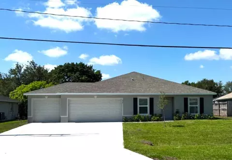 434 SE Oakridge Dr, Port Saint Lucie, FL 34984