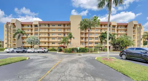 3836 Via Poinciana #608, Lake Worth, FL 33467