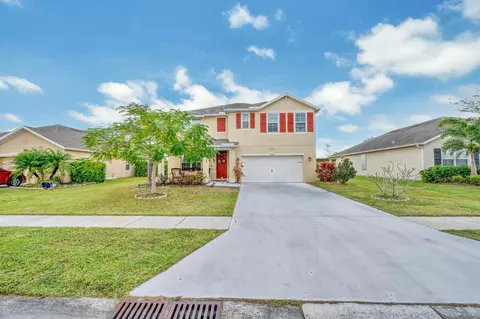 8548 Cobblestone Dr, Fort Pierce, FL 34945