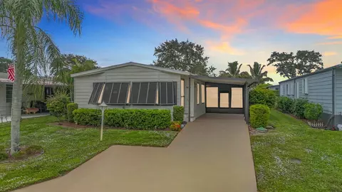 7641 SE Shenandoah Dr, Hobe Sound, FL 33455