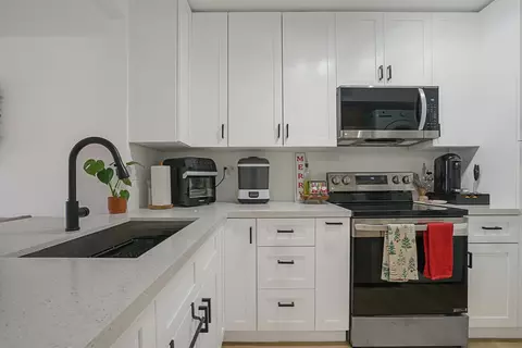 10019 Winding Lake Rd #103, Sunrise, FL 33351