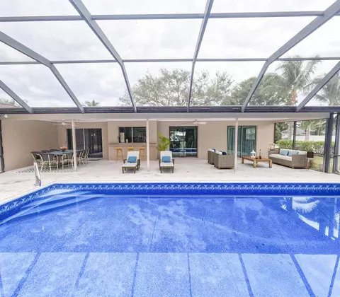 43 Yacht Club Pl, Tequesta, FL 33469