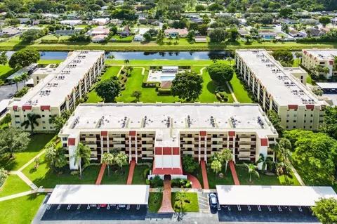 23370 Carolwood Ln #209, Boca Raton, FL 33428
