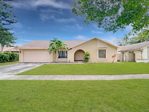 7401 NW 48th Pl, Lauderhill, FL 33319