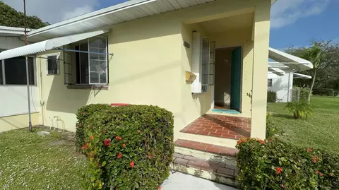 1201 N Palmway, Lake Worth Beach, FL 33460