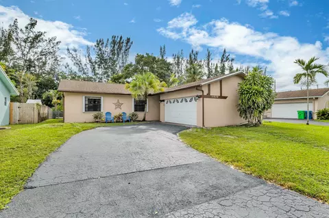 11020 NW 20th Ct, Sunrise, FL 33322
