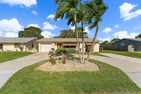 2371 SE Jackson, Stuart, FL 34997