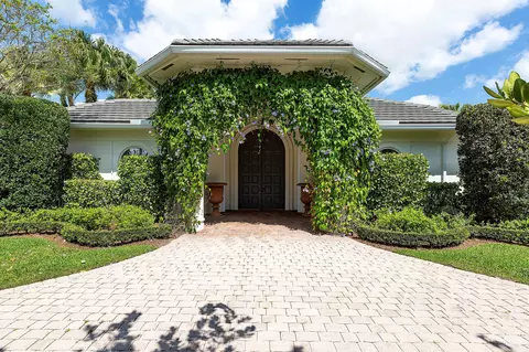 11223 Isle Brook Ct, Wellington, FL 33414