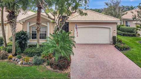 6929 Watertown Dr, Boynton Beach, FL 33437