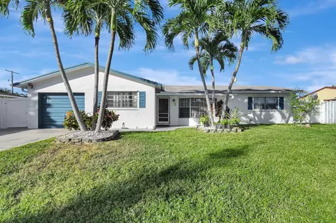 175 SE 28th Ct, Boynton Beach, FL 33435