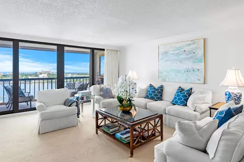 400 N Flagler Dr #1702, West Palm Beach, FL 33401