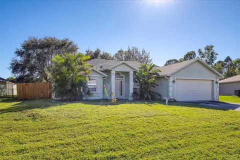 5773 NW Eskimo Cir, Port Saint Lucie, FL 34986