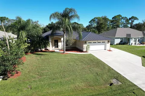 1726 Laconia St, Sebastian, FL 32958
