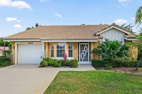 19648 Backnine Drive Dr, Boca Raton, FL 33498