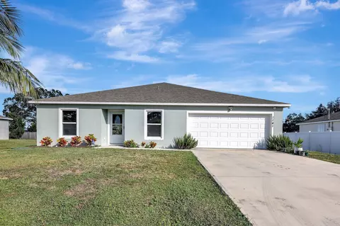 1141 SW Empire St, Port Saint Lucie, FL 34983