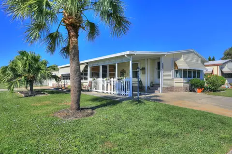 526 Akee Dr, Barefoot Bay, FL 32976