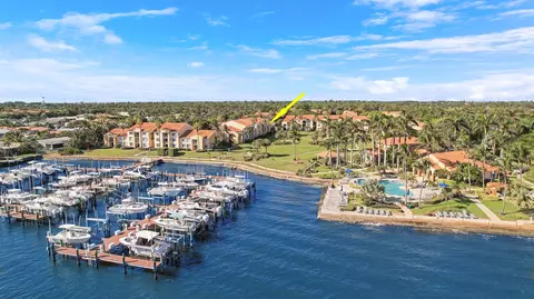 157 Yacht Club Way #304, Hypoluxo, FL 33462