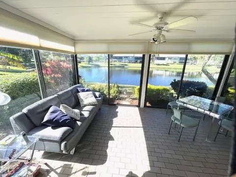 12 Eastgate Dr #A, Boynton Beach, FL 33436