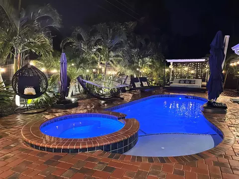 943 SE 5th St, Deerfield Beach, FL 33441