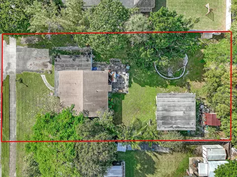 237 NE 14th, Delray Beach, FL 33444