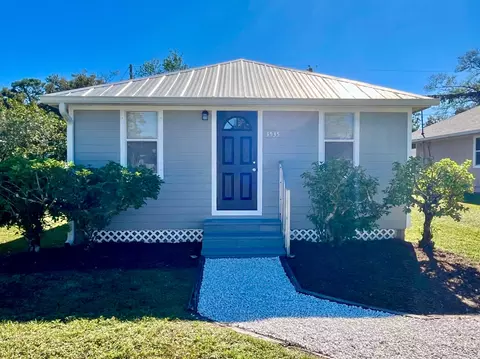 3535 3rd St, Vero Beach, FL 32968