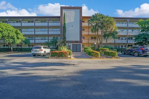 3102 Portofino Pt #A3, Coconut Creek, FL 33066