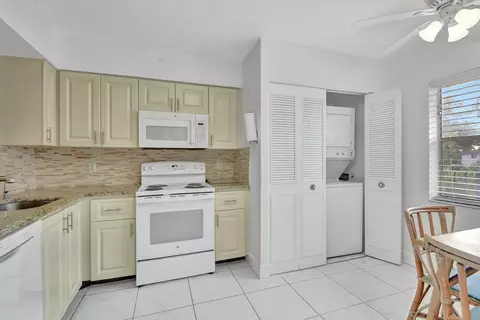 Undisclosed, Delray Beach, FL 33446