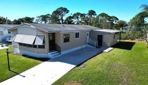 8164 Buckthorn Cir, Port Saint Lucie, FL 34952
