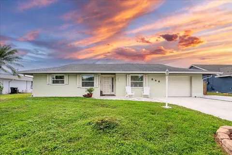 846 SE Carnival Ave, Port Saint Lucie, FL 34983