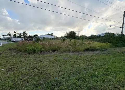 3244 SW Hambrick St, Port St Lucie, FL 34953