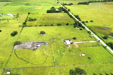 17105 NW 220th St, Okeechobee, FL 34972