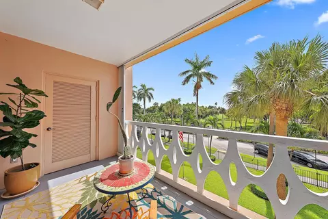 15 S Golfview Rd #304, Lake Worth Beach, FL 33460