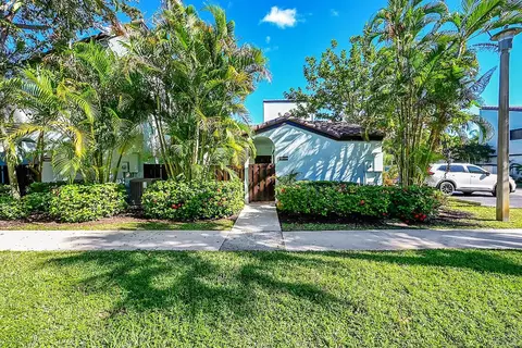 22274 Pineapple Walk Dr #1, Boca Raton, FL 33433