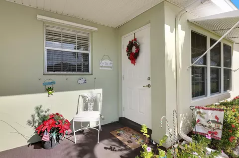 402 Sandpiper Dr #B, Fort Pierce, FL 34950