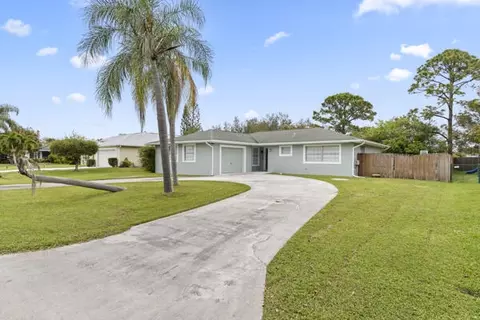 397 SW Buxton Ave, Port Saint Lucie, FL 34983