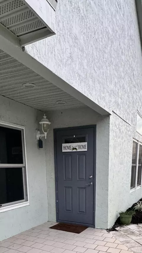32 Misty Mdw, Boynton Beach, FL 33436