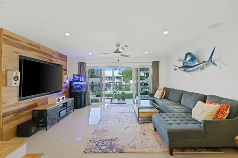 3121 Spanish Trl #11, Delray Beach, FL 33483