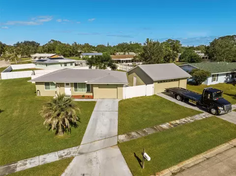 285 SW Reynolds Ave, Port Saint Lucie, FL 34983
