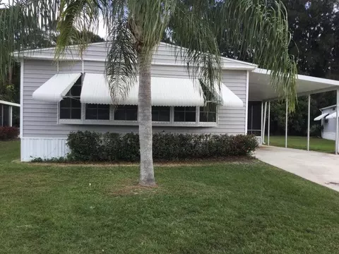 23 San Marino Way, Port Saint Lucie, FL 34952