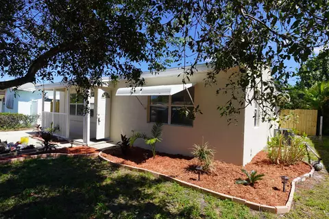 1318 N K St, Lake Worth Beach, FL 33460