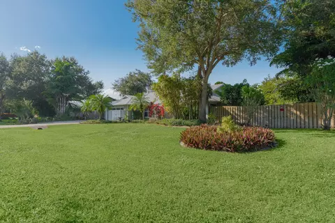 5167 SE Harrold Ter, Stuart, FL 34997