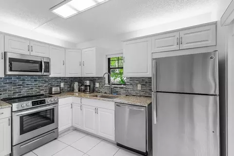 3010 SW 21 St #34-C, Delray Beach, FL 33445