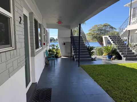 302 Lake Osborne Dr #2, Lake Worth Beach, FL 33461