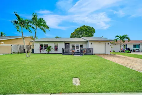 9130 Saddlecreek Dr, Boca Raton, FL 33496